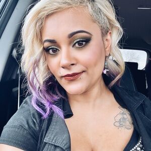 Meet your Posher, Ariane